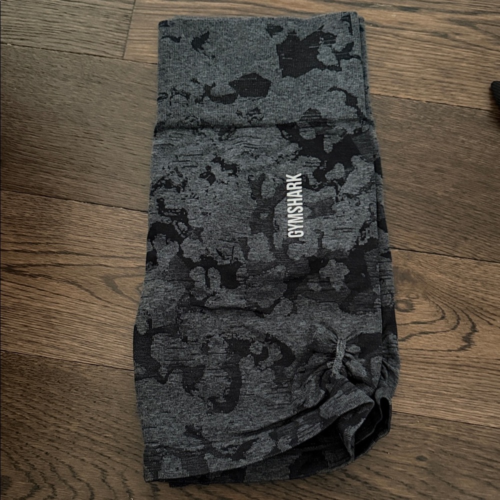 Gymshark Charcoal and Black Patterned Leggings